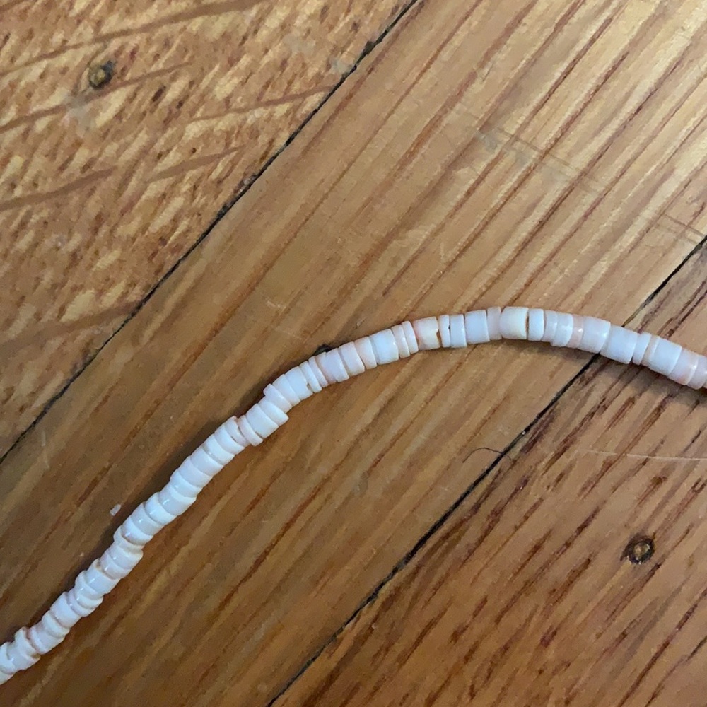 Shell Necklace Set - Picture 4 of 5